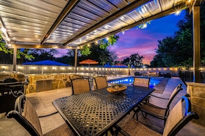 Outdoor dining