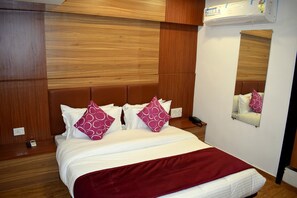 Deluxe Room | City view - Hotel Palak Palace (Ahmedabad)