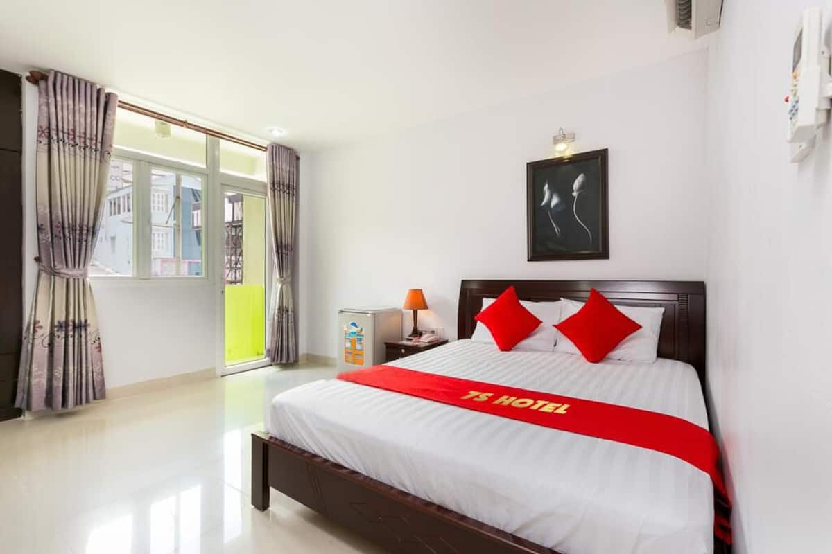 Deluxe Double Room | Egyptian cotton sheets, premium bedding, down comforters