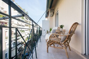 Departamento, 2 habitaciones | Balcón