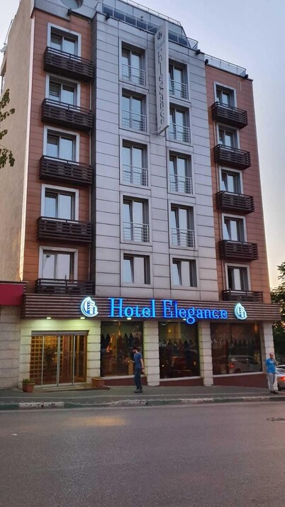 Hotel Elegances