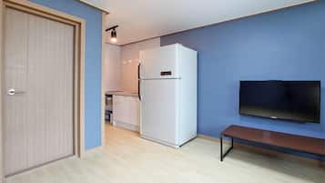 Room (Ondol 3) | Free WiFi