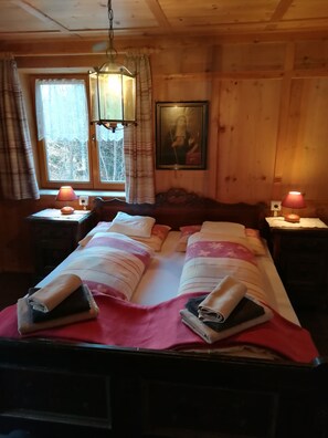 4 soverom, safe på rommet, reiseseng for barn og wi-fi (inkludert)