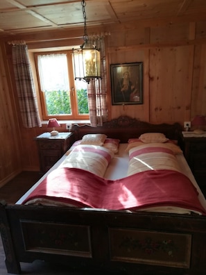 4 bedrooms, in-room safe, travel cot, free WiFi - Griaßt enk u welcome to the vacation home in the Blaiche! (St.Leonhard Passeier)