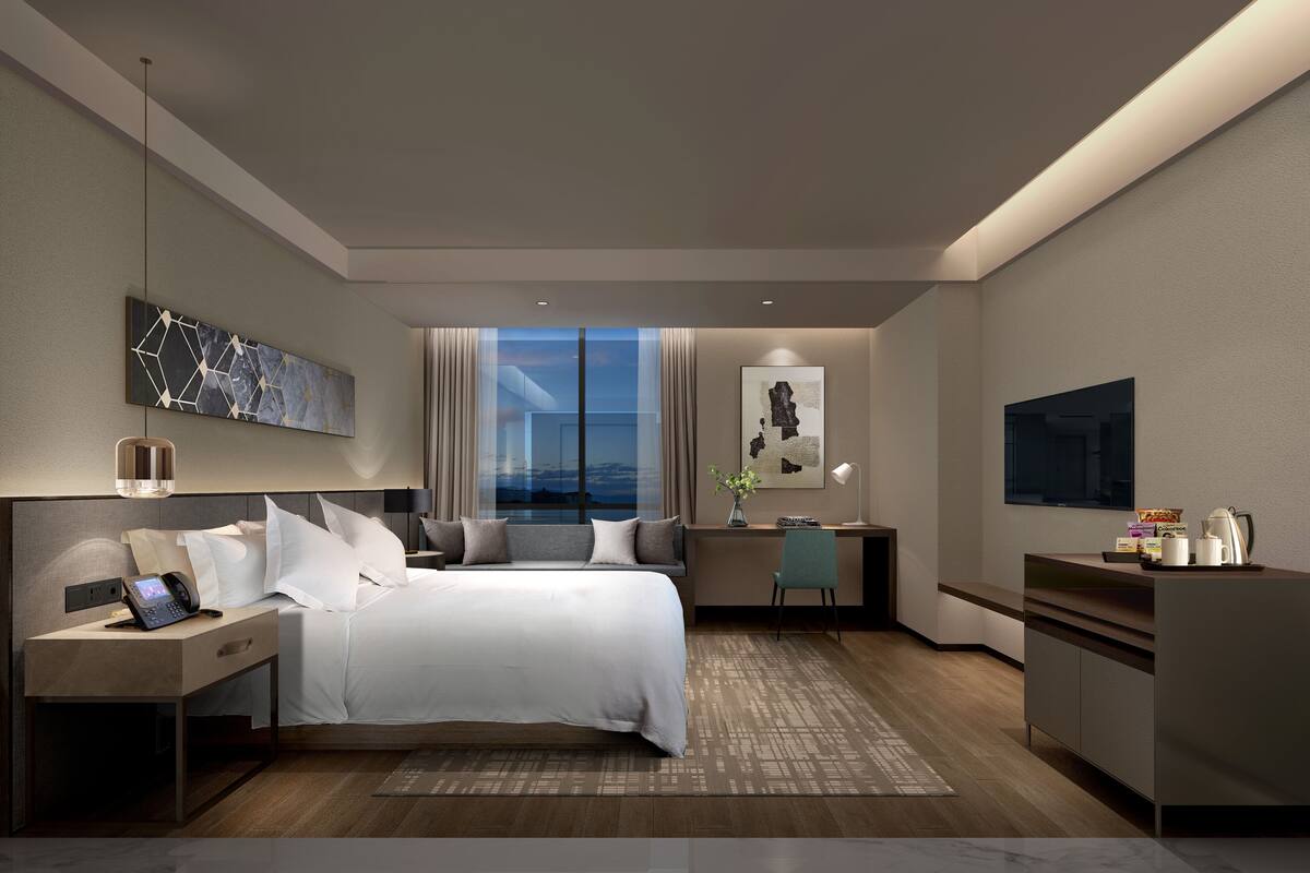 Signature Double Room | Desk, blackout drapes, free WiFi