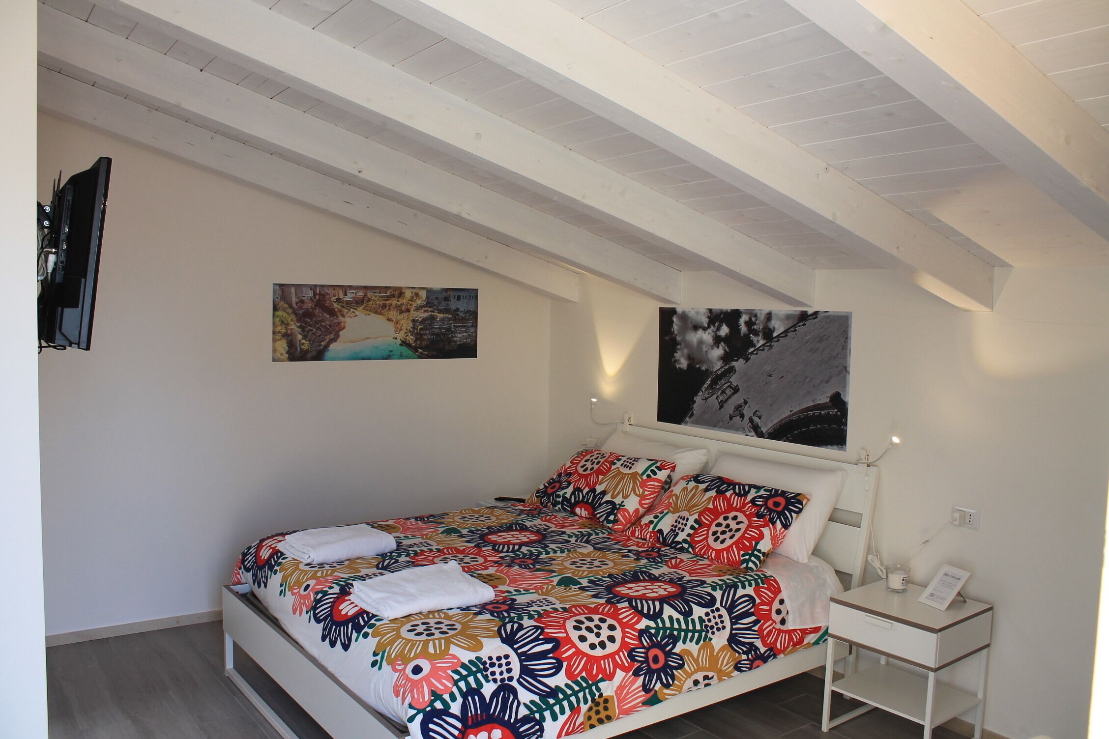 Double Room (n°2) | Individually decorated, individually furnished, desk, soundproofing