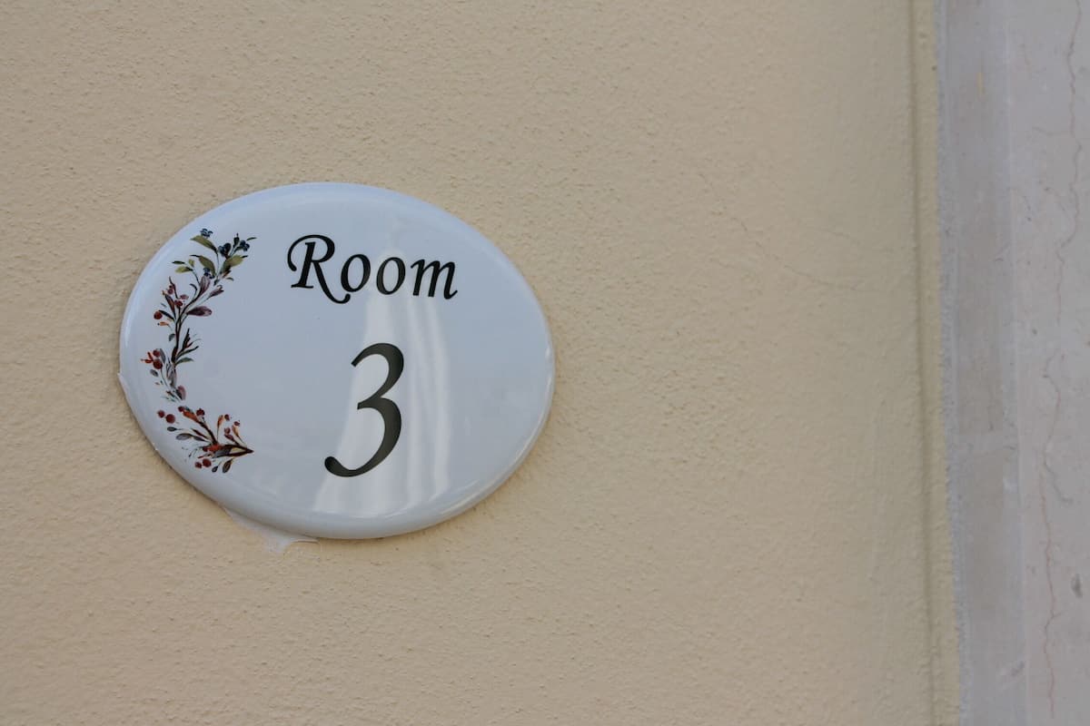 Bureau, chambres insonorisées, Wi-Fi gratuit, décoration personnalisée