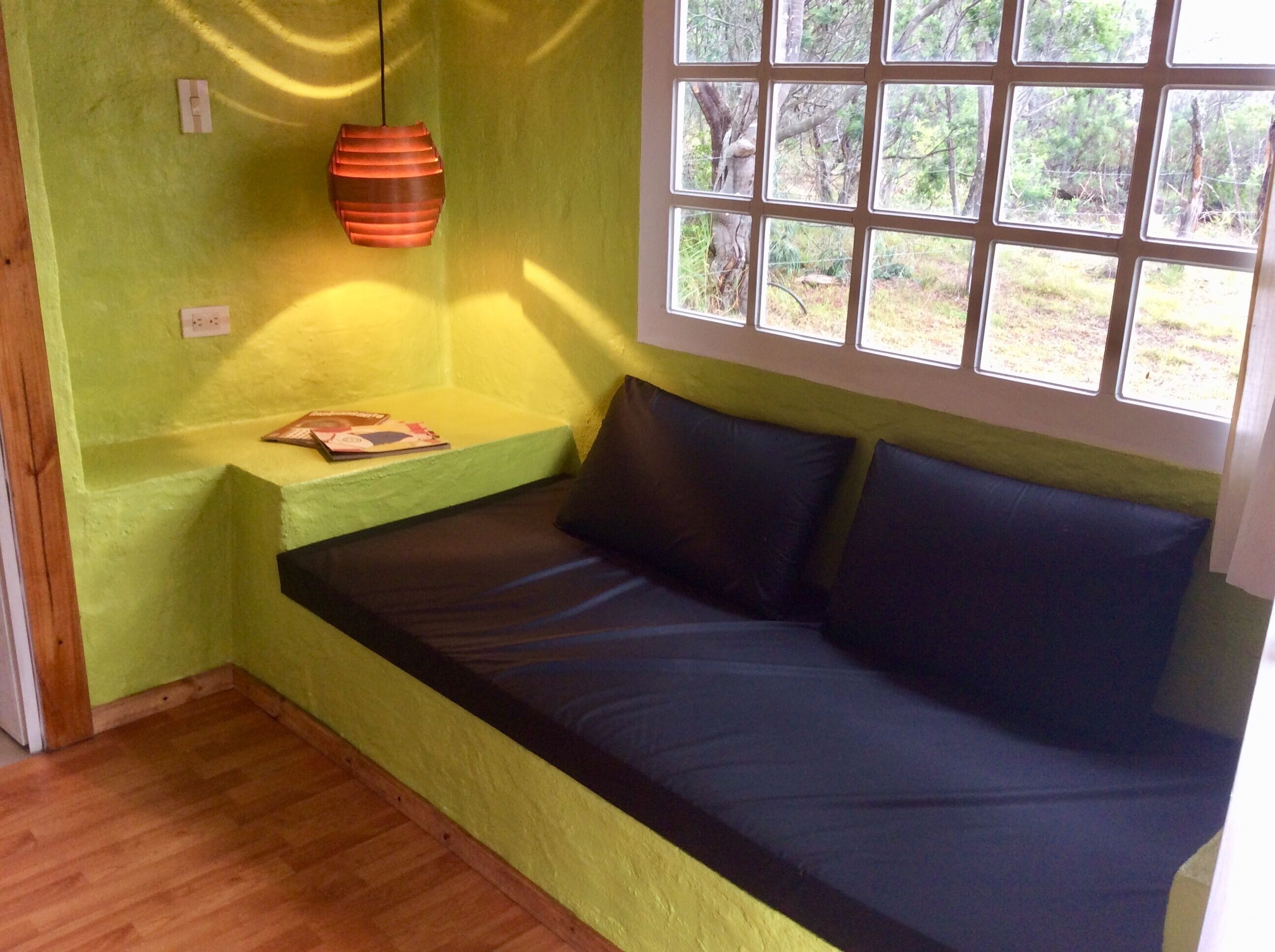 Sua-Mox Tomine cabin