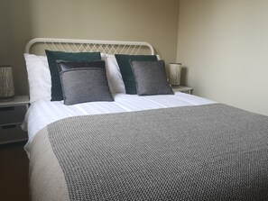 3 多间卧室、办公桌、熨斗/熨衣板、免费 WiFi