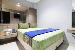 Free WiFi, bed sheets