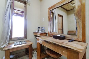 Minibar, wifi gratis y ropa de cama 