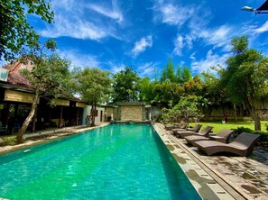Piscina externa