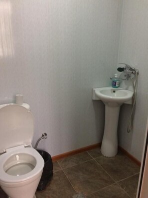 淋浴設備、風筒、提供毛巾、番梘