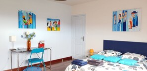 Double Room, Sea View | Soundproofing, free WiFi, bed sheets