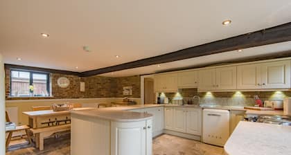 A wonderful luxurious large family home sleeping 12 with a huge garden and a swimming pool