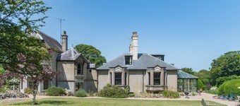 Stunning large family house overlooking Walmer Castle sleeping 16