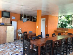 Dining - Seaview Beach Resort (Anda)