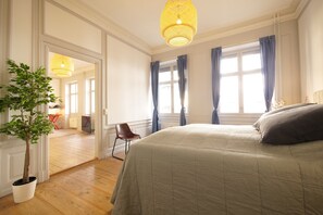 2 bedrooms, individually decorated, individually furnished