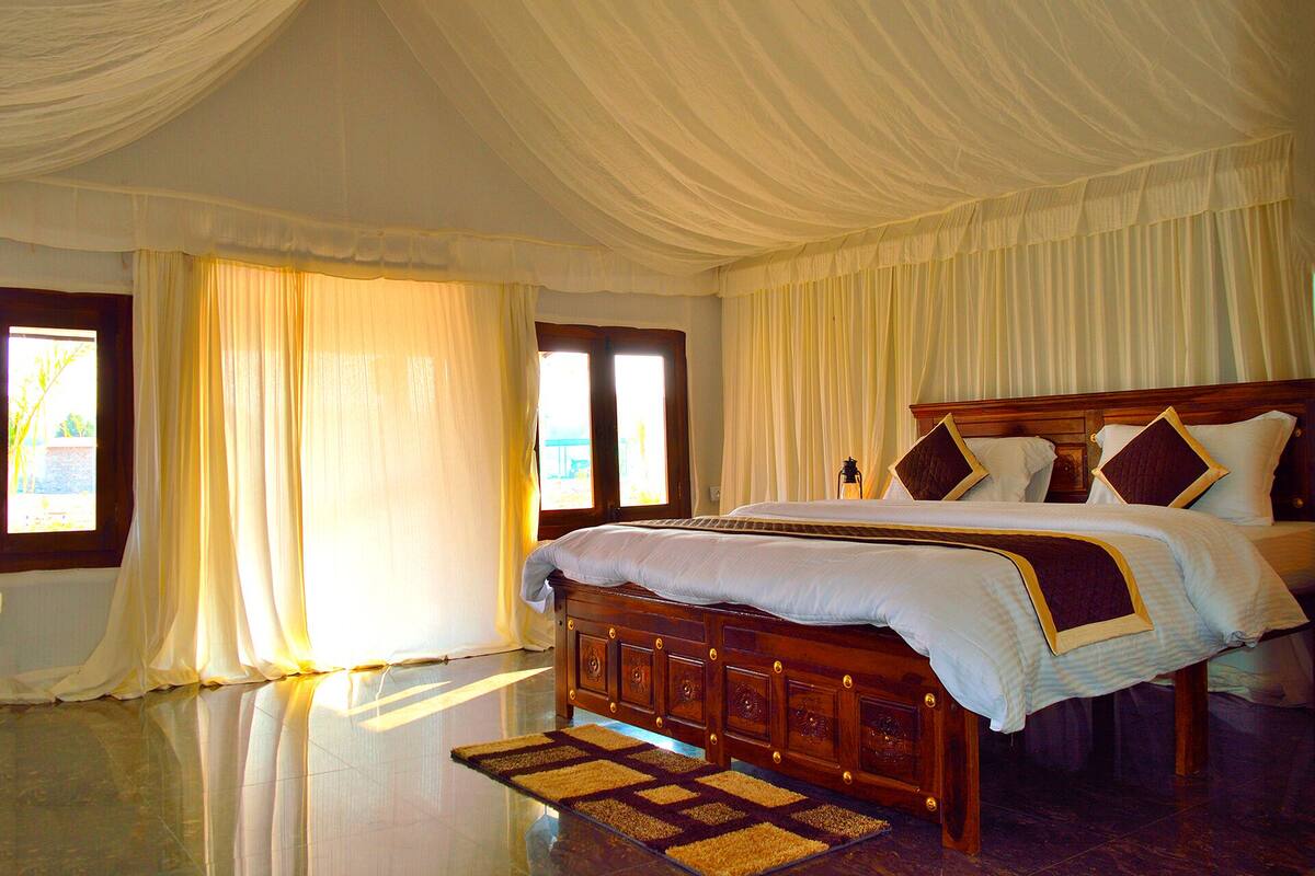Tenda Luxury, 3 camere da letto, non fumatori, vista collina | Materassi in memory foam, tende oscuranti