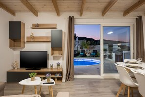 Villa, eigener Pool | Wohnbereich
