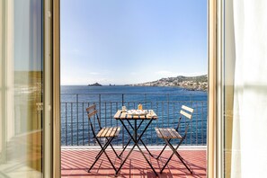 อพาร์ทเมนท์, 1 ห้องนอน | ระเบียง