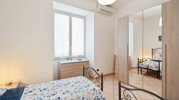 Apartment, 2 Bedrooms | 2 bedrooms, iron/ironing board, bed sheets