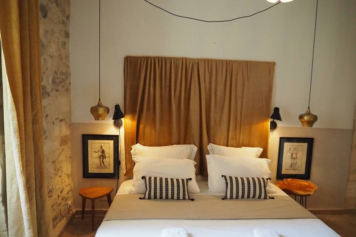 Double Room, City View | Iron/ironing board, free WiFi, bed sheets