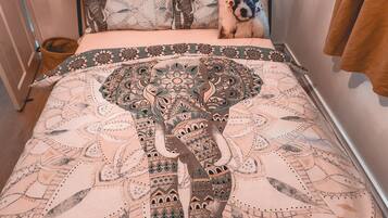 2 bedrooms, individually decorated, individually furnished