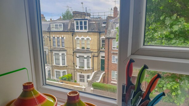 Unclassified image, 1 of 15, button - Kensington Bedrooms (London)