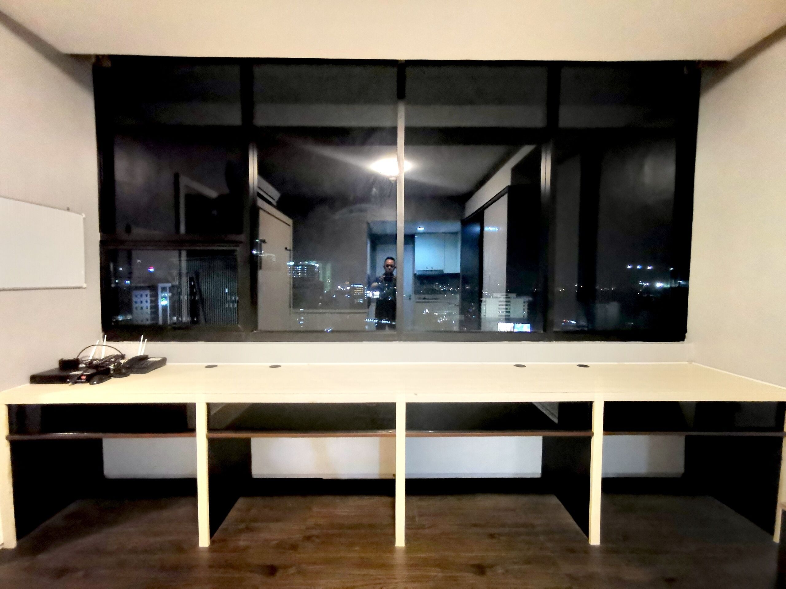 Studio between Waterfront Hotel, IT Park and Cebu Business Park with Fast WiFi