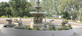 Hotel Vilasa International
