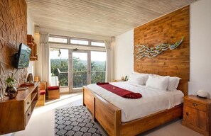 Quarto standard (Queen) | Roupas de cama premium, frigobar, cofres nos quartos, escrivaninha