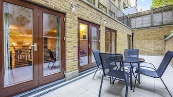Premium Apartment, 2 Bedrooms | Terrace/patio