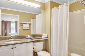 Condo, 2 Bedrooms | Bathroom | Towels, shampoo - Little River Resort (Carthage)