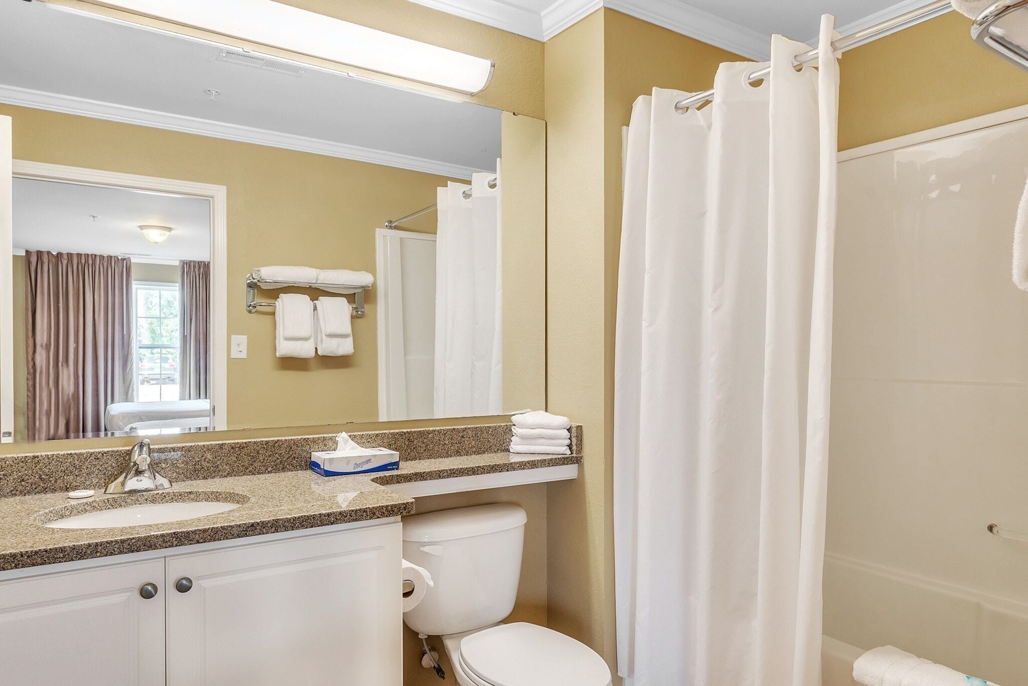 Condo, 2 Bedrooms | Bathroom | Towels, shampoo
