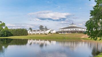 Condo, 2 phòng ngủ | Ngoại thất