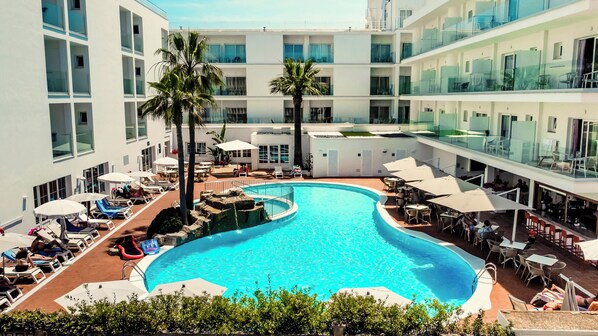 Indoor pool, outdoor pool