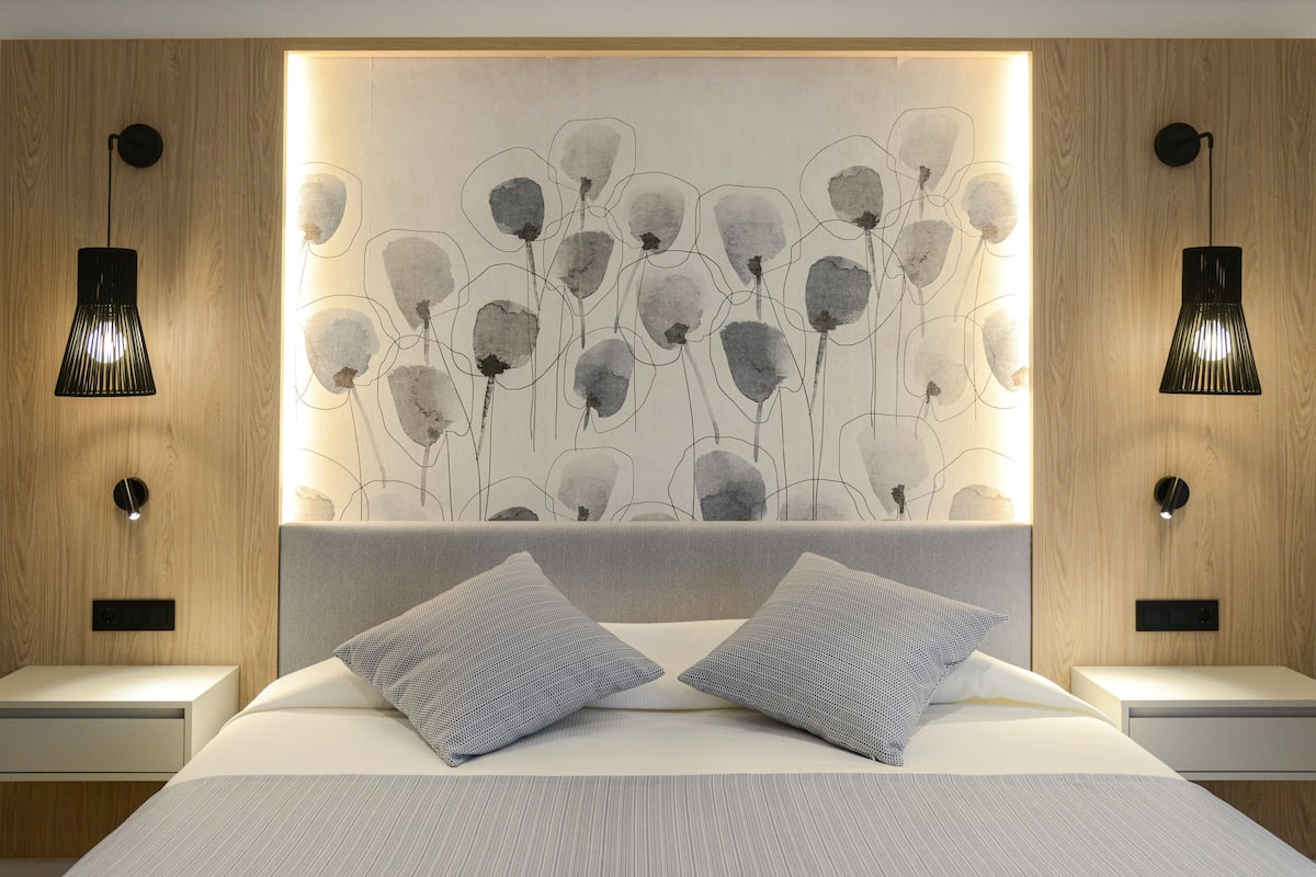 1 bedroom, in-room safe, desk, free wifi