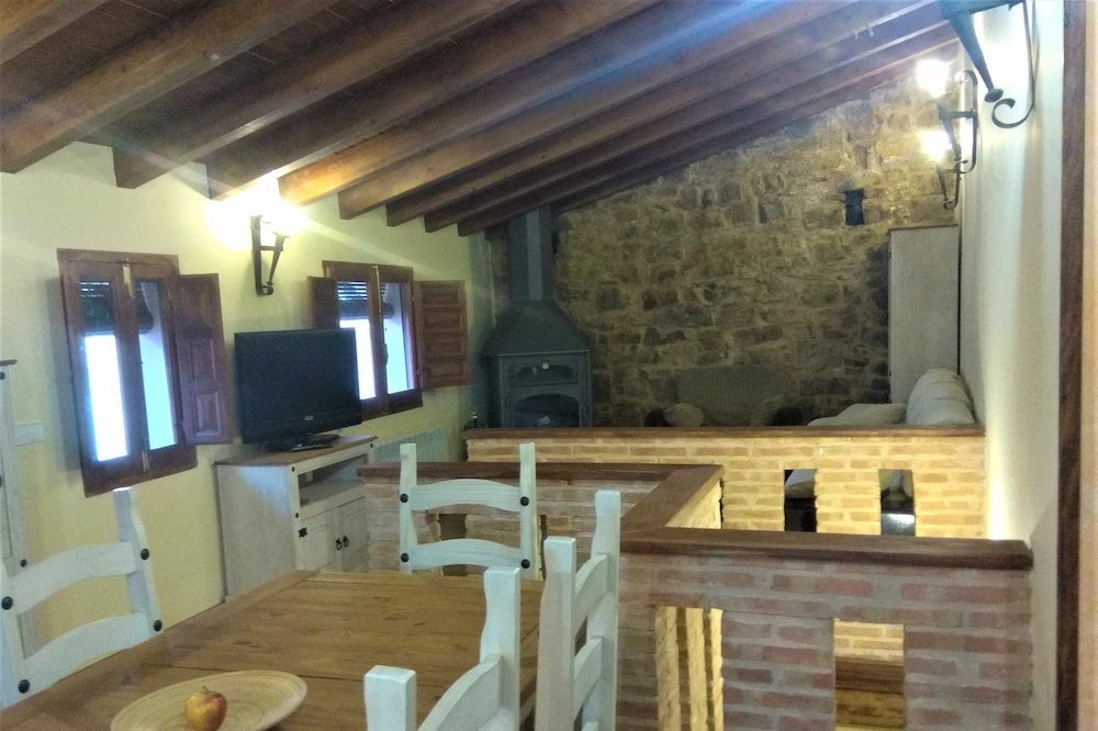 El Corralón Duplex - Rural Accommodation in Sigüenza (6 places)