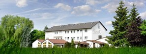 Front of property - Hotel-Gasthof Am Forsthof (Sulzbach-Rosenberg)