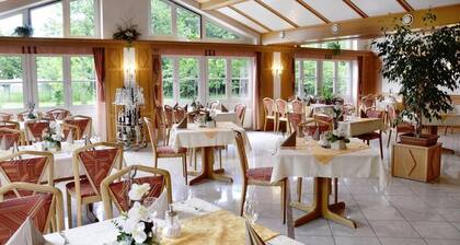 Hotel-Gasthof Am Forsthof