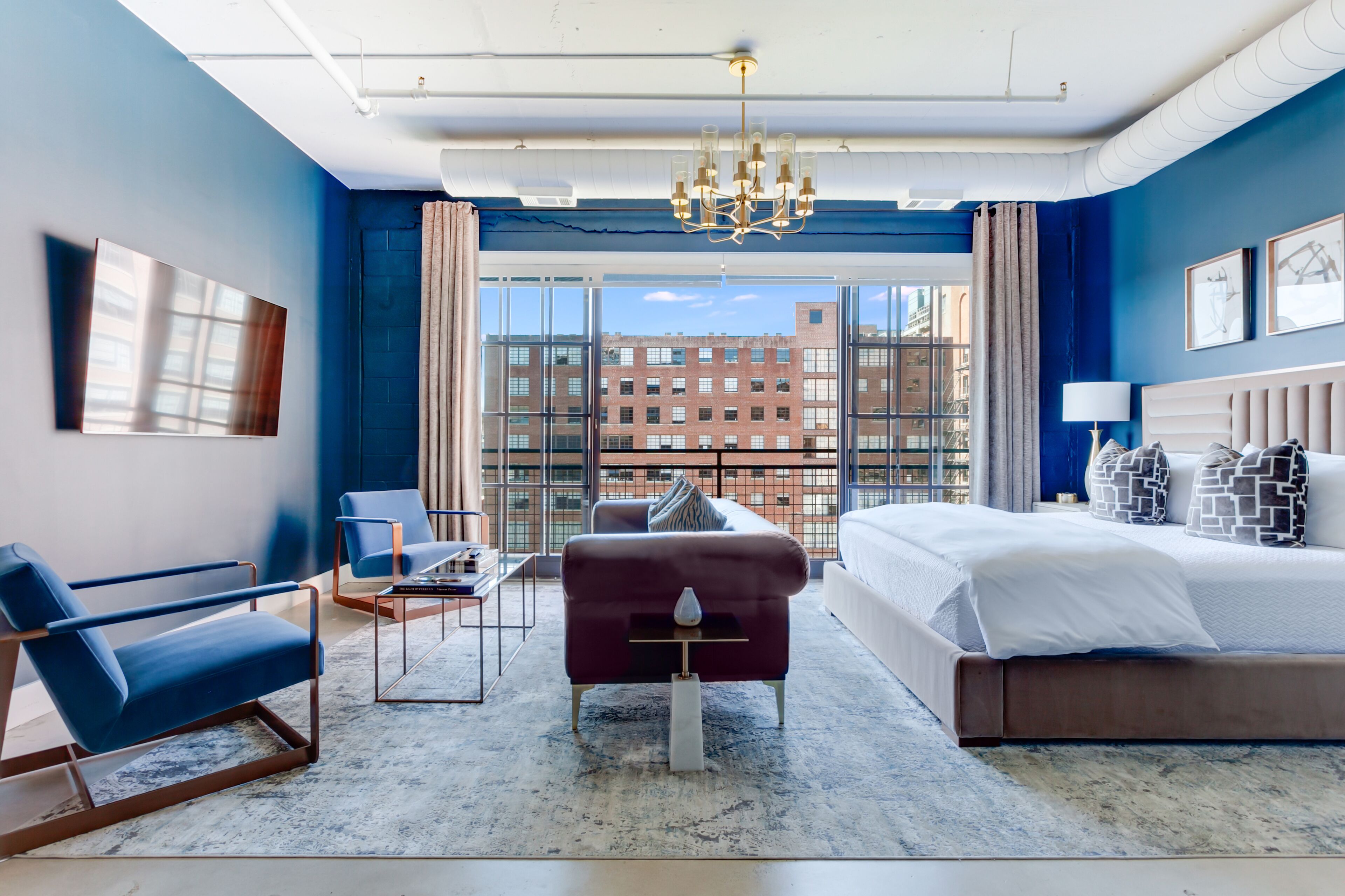 La Femme Flat by Atlanta Luxury Rentals