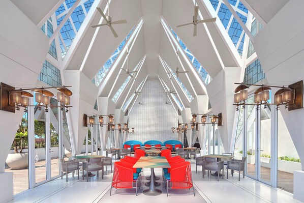 Breakfast, lunch, dinner served; Fusion cuisine, pool views  - Aloft Bali Seminyak (Seminyak)