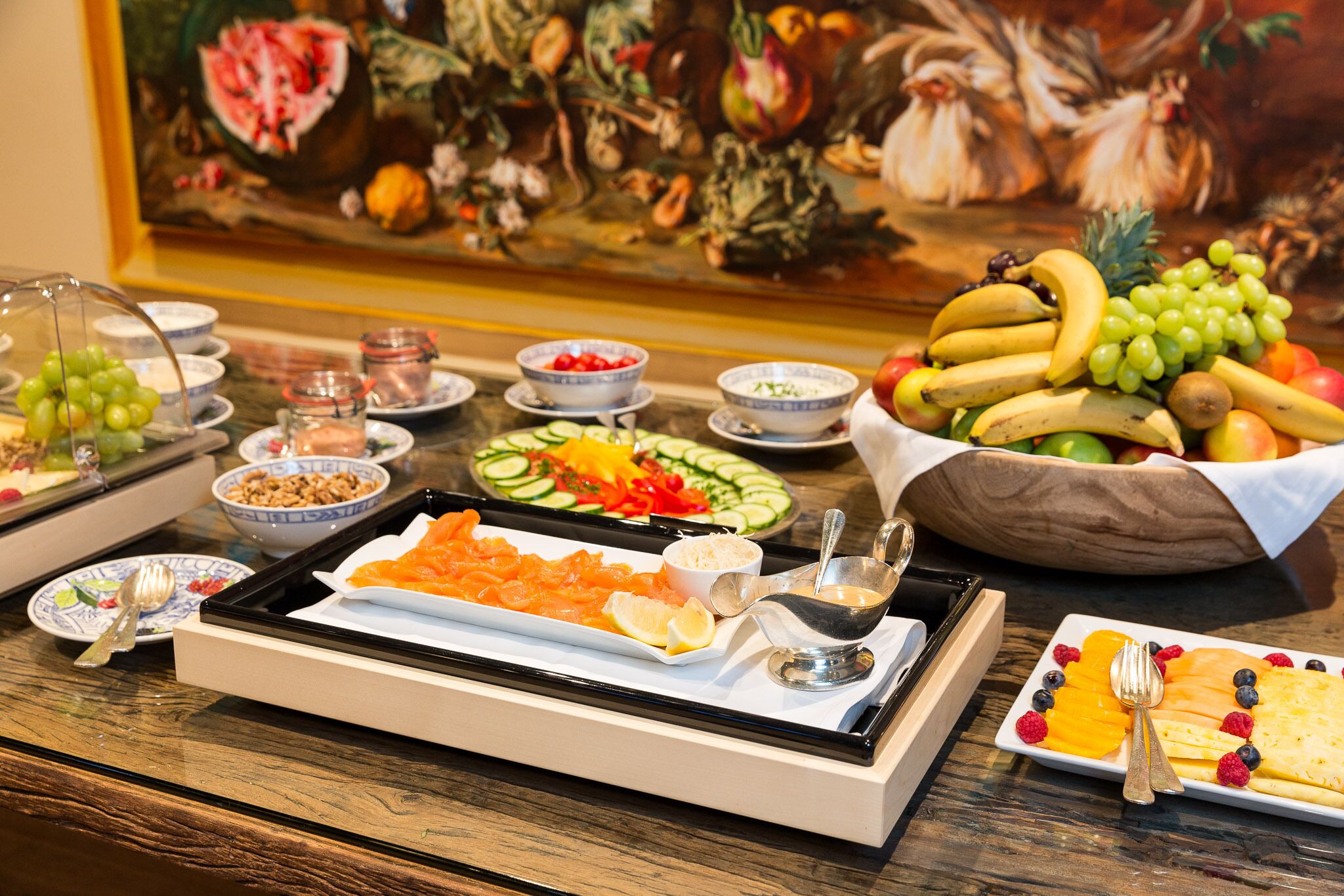 Free daily buffet breakfast