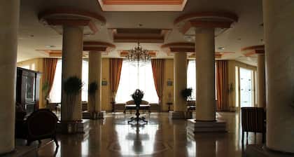 Royal Paradise Beach Resort