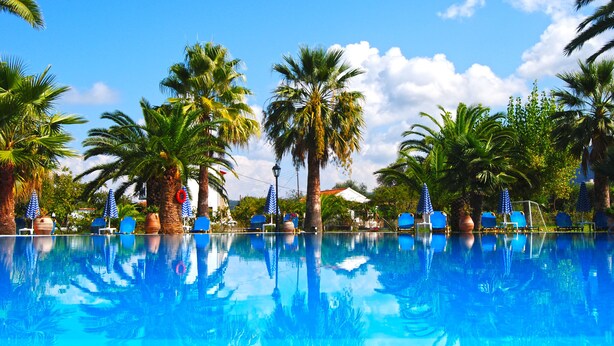 Property grounds - The Elizabeth (Corfu)