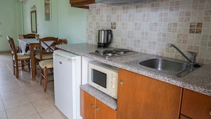 Family Duplex, 1 Bedroom, Pool View | Private kitchen | Fridge, oven, stovetop, electric kettle - The Elizabeth (Corfu)
