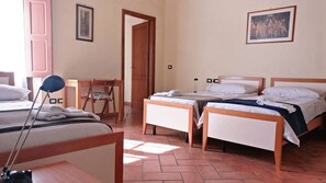 2 chambres, bureau, fer et planche à repasser, Wi-Fi