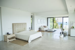Royal Villa, 3 Bedrooms, Sea View | 3 bedrooms, laptop workspace, blackout drapes, iron/ironing board