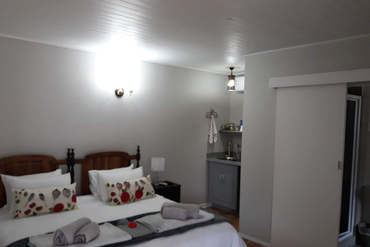 Habitación Deluxe (3) | 1 dormitorio, cortinas opacas, wifi gratis y ropa de cama